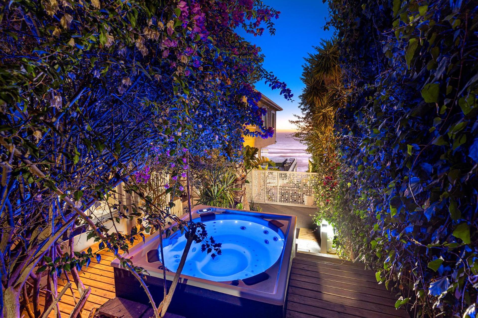 Clifton Yolo Spaces - Clifton Beachfront Apartment