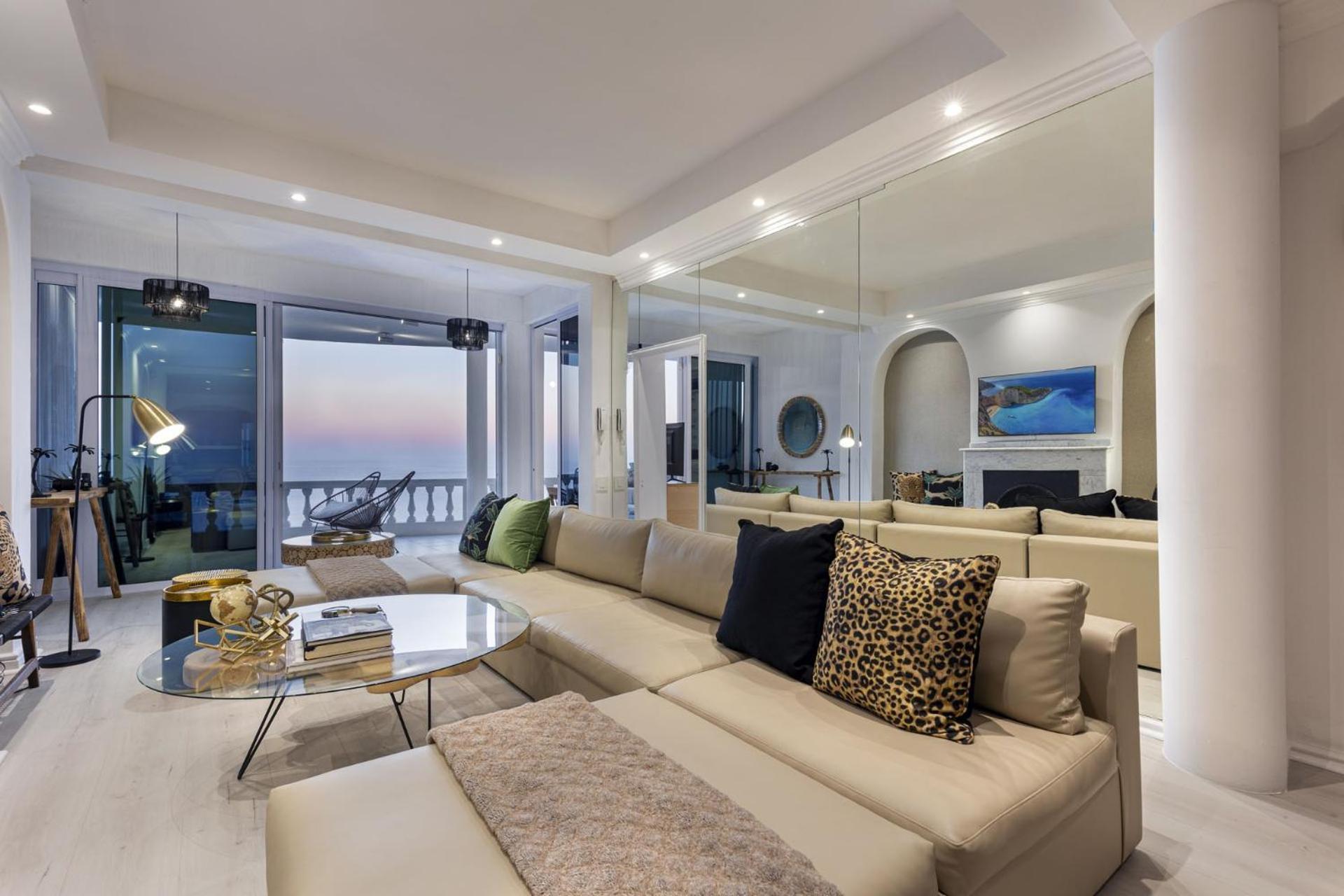 Apartment Clifton Yolo Spaces - Clifton Beachfront *